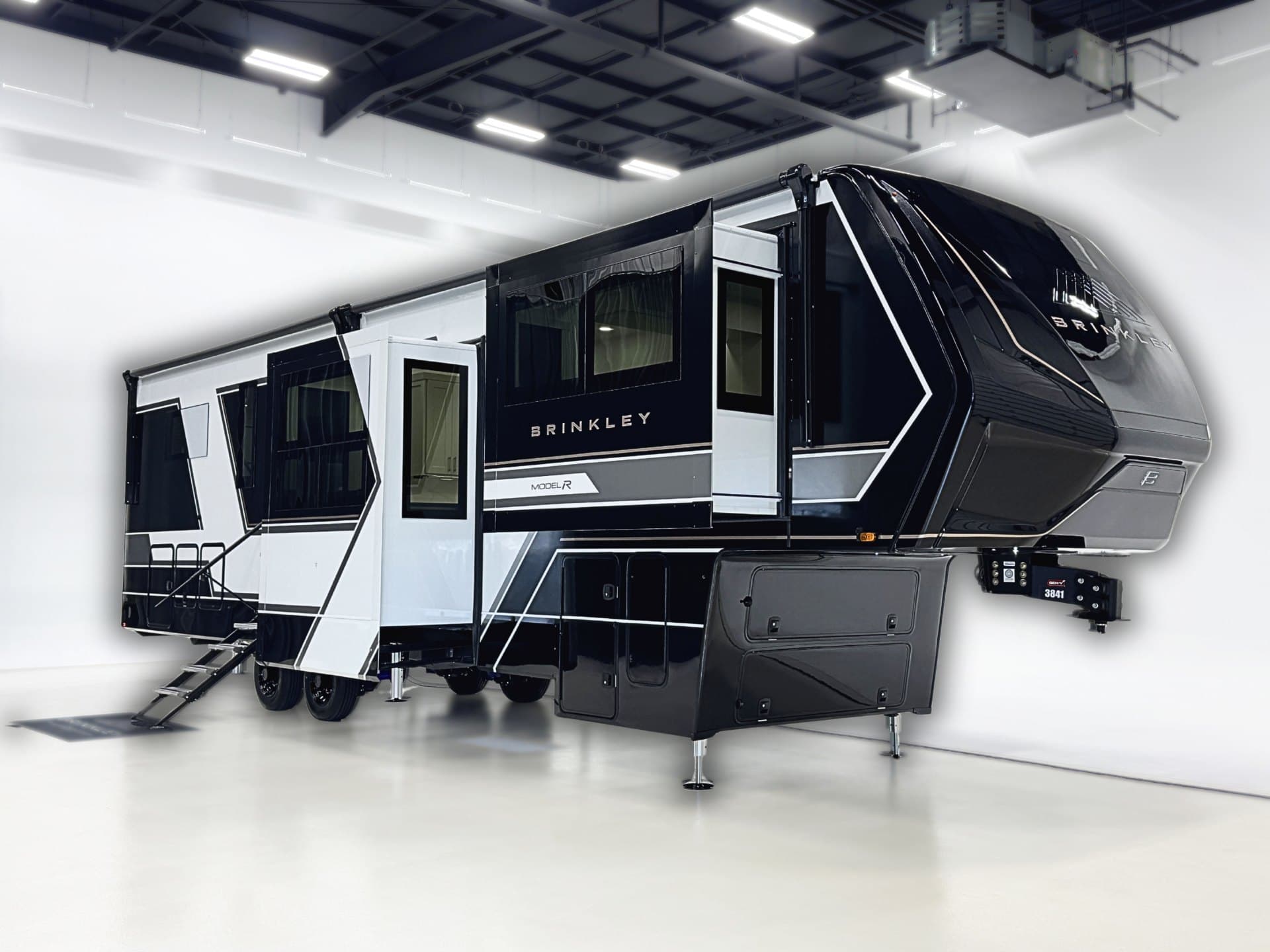 2027 Brinkley Model R 3710 exterior