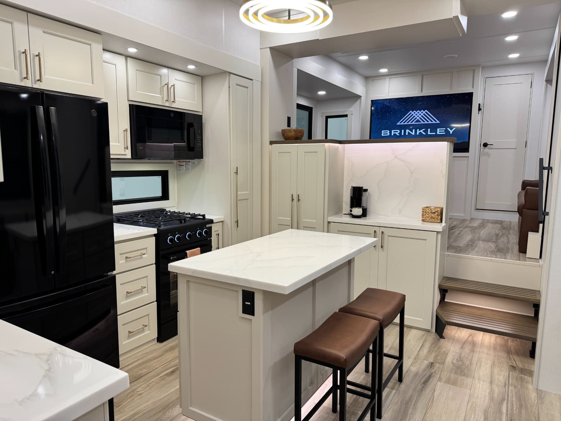 Residential kitchen with island